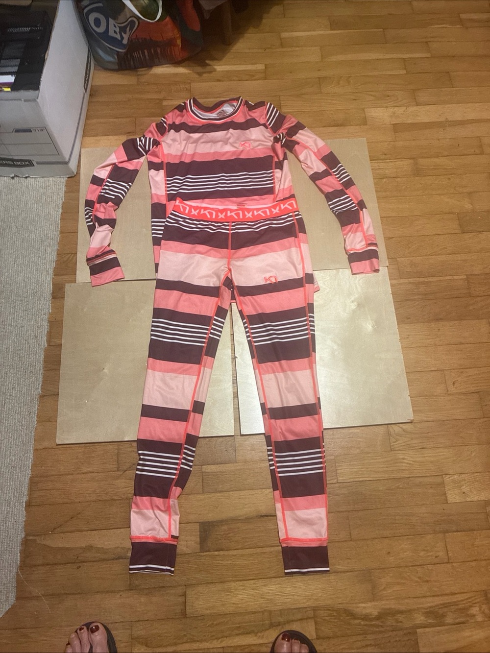 Kari Traa ' Two-Piece base layer Set in Pink and Brown Stripes size small